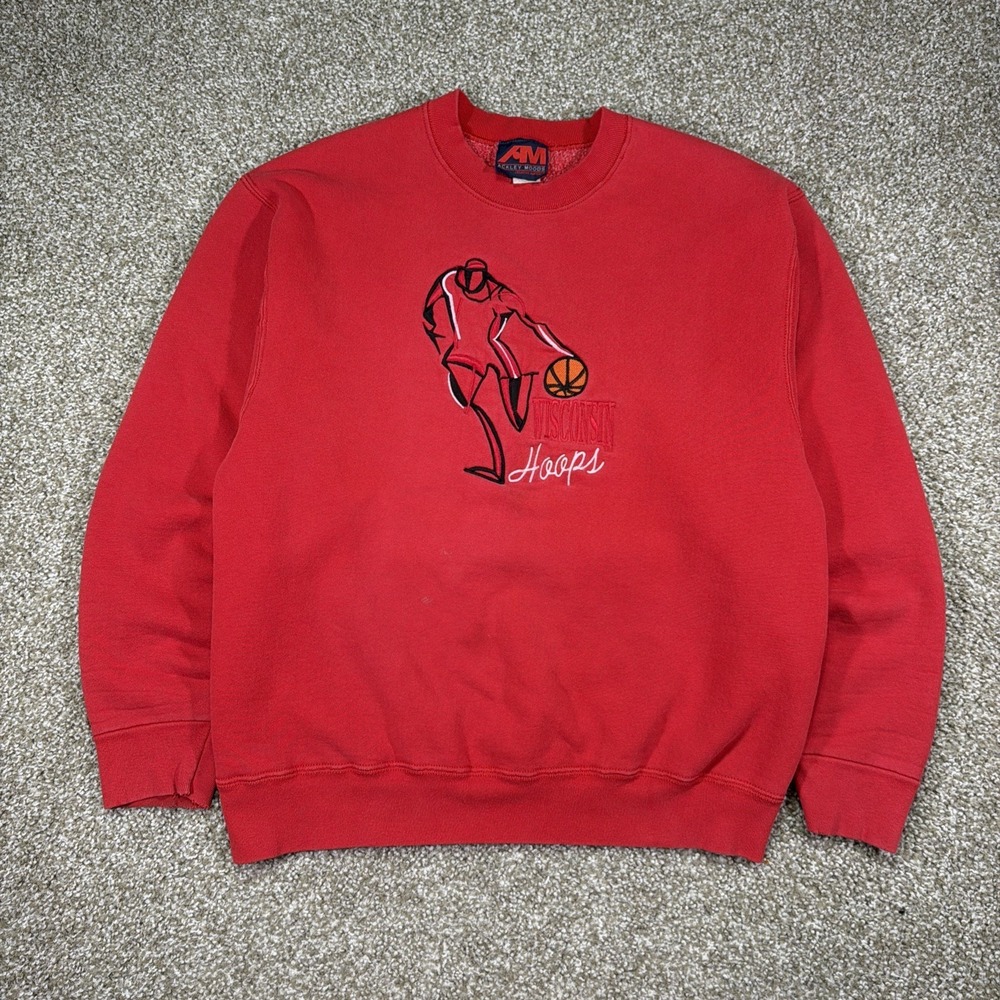 Vintage Wisconsin Sweatshirt Basketball Embroidered Size Large Usa Made Faded